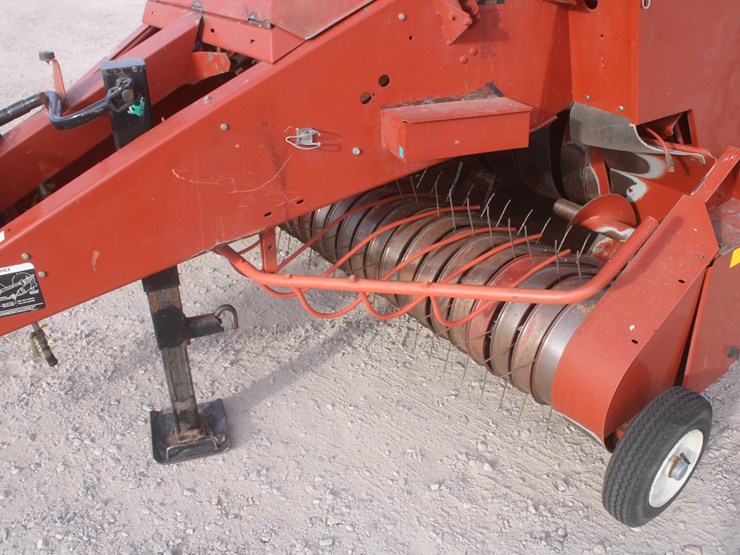 hesston-4910-image-16