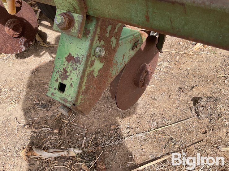 john-deere-7000-image-12