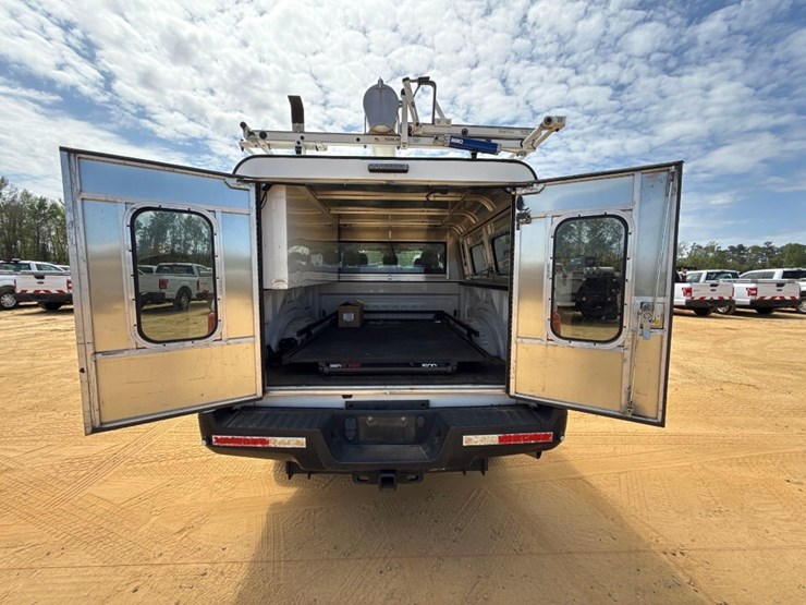 2019-ford-f250-xl-image-6