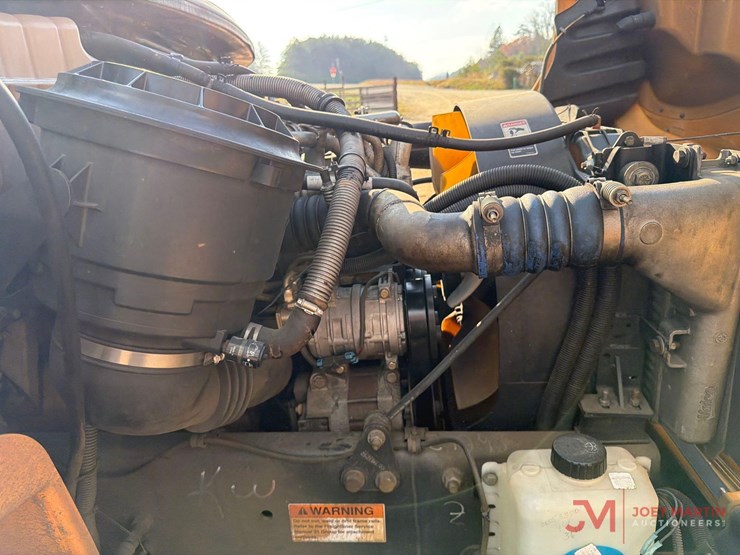 2008-thomas-saf-t-liner-c2-image-10