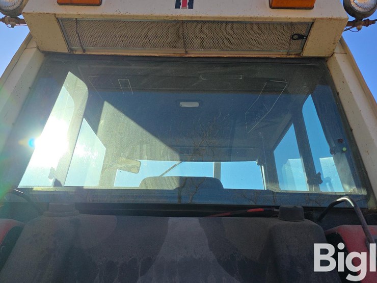 international-1086-image-10