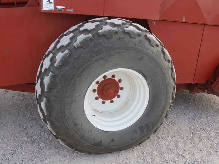 hesston-4910-image-72