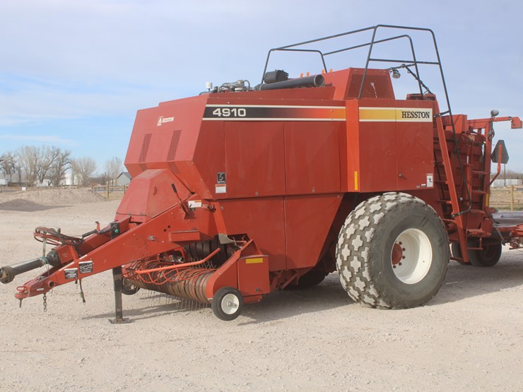 hesston-4910-image-2