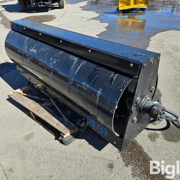 2025 MASSEY-FERGUSON 730