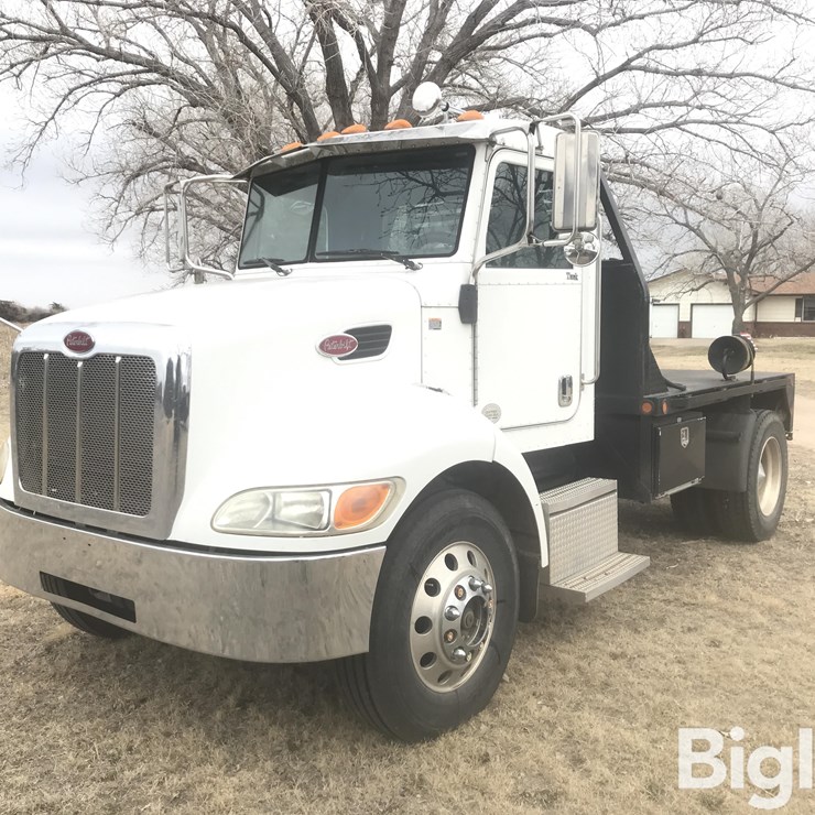 2010 PETERBILT 337