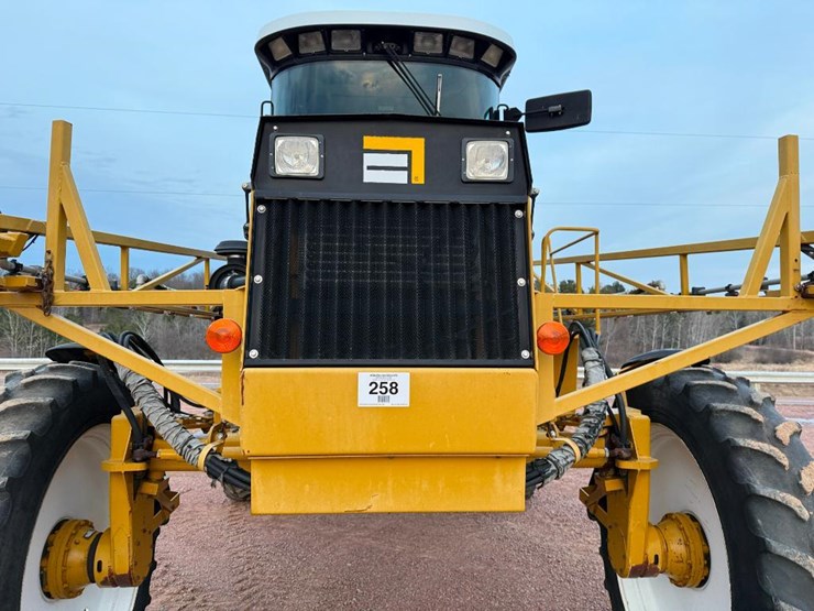 ag-chem-rogator-664-image-23