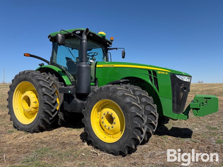 2012-john-deere-8335r-image-3
