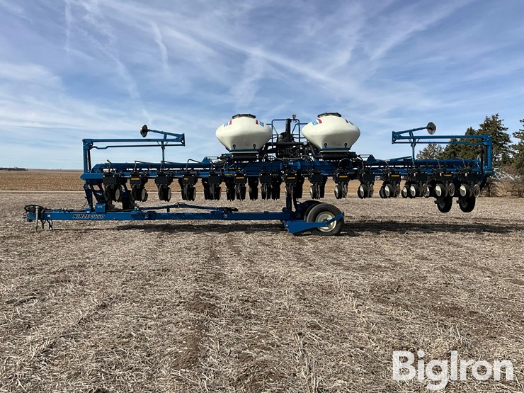 2013-kinze-3660-image-8