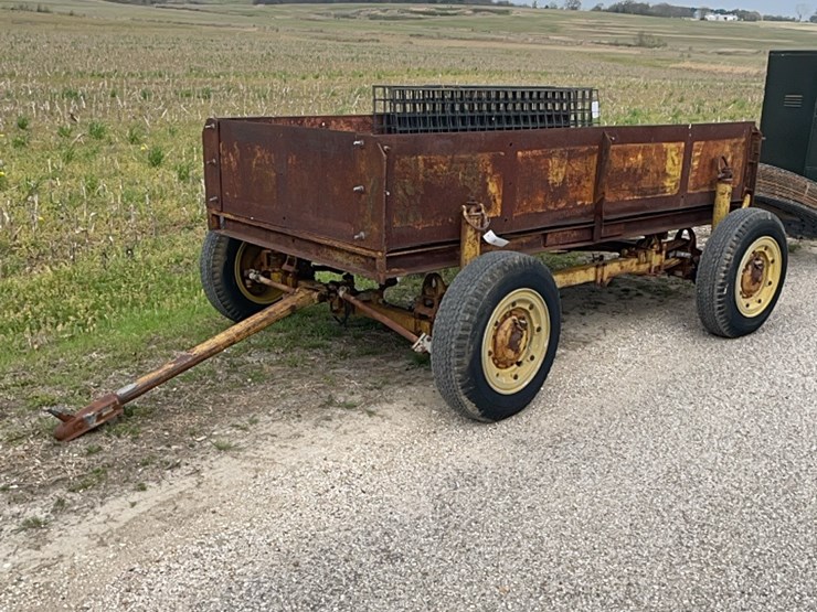 metal-trailer-56”x111”-image-1