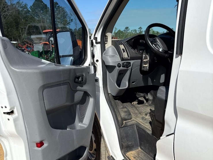 2017-ford-f350-image-16