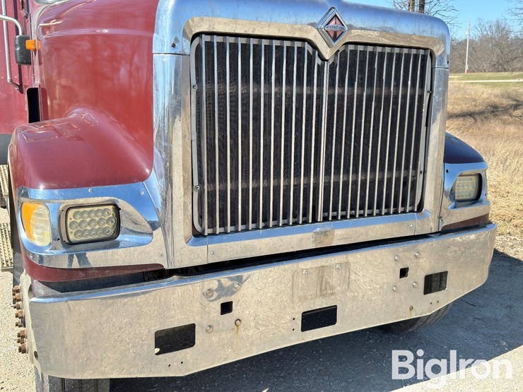 2004-international-9900i-image-11