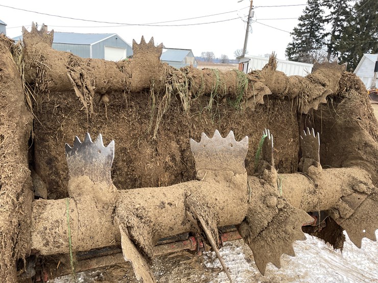 2020-new-holland-195-image-16