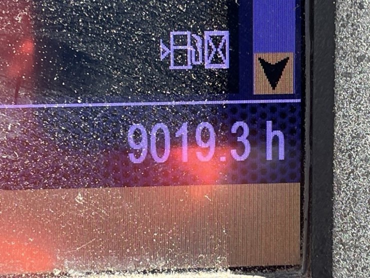 2013-caterpillar-740b-image-37