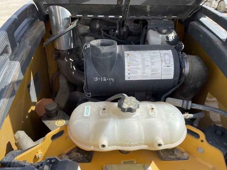 2013-deere-333e-image-15