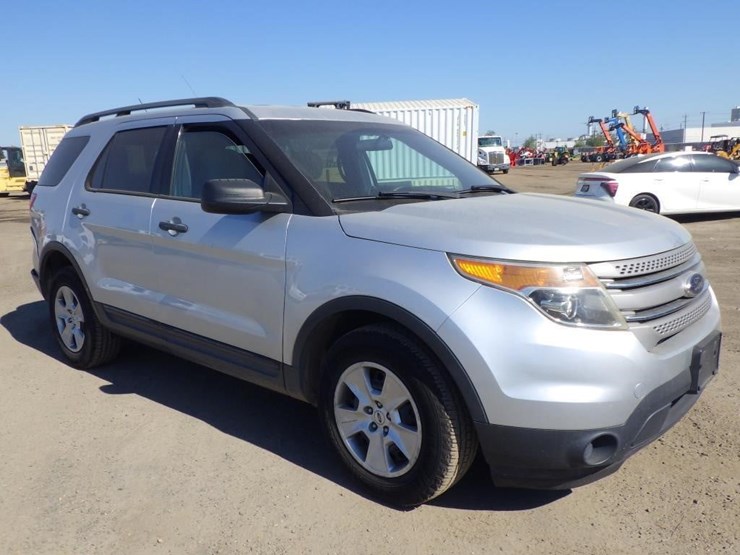 2014-ford-explorer-image-2
