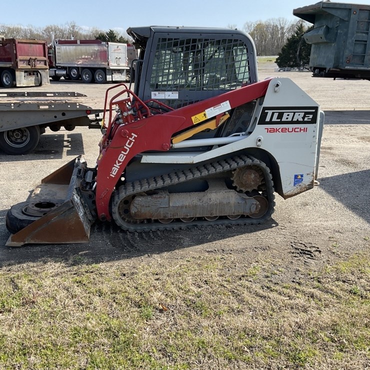2021 TAKEUCHI TL8R2