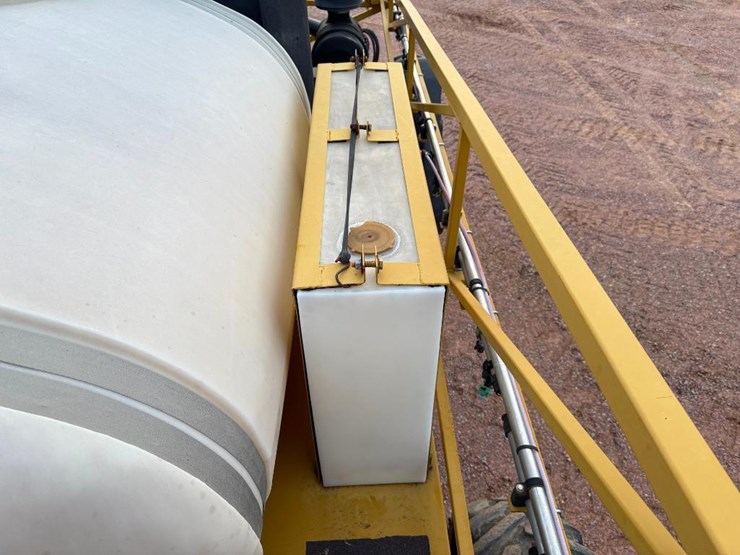 ag-chem-rogator-664-image-51