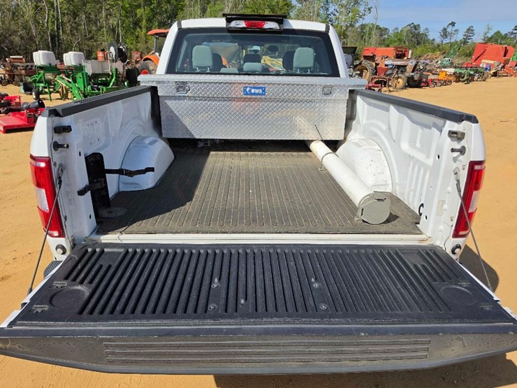 2018-ford-f150-xl-image-7