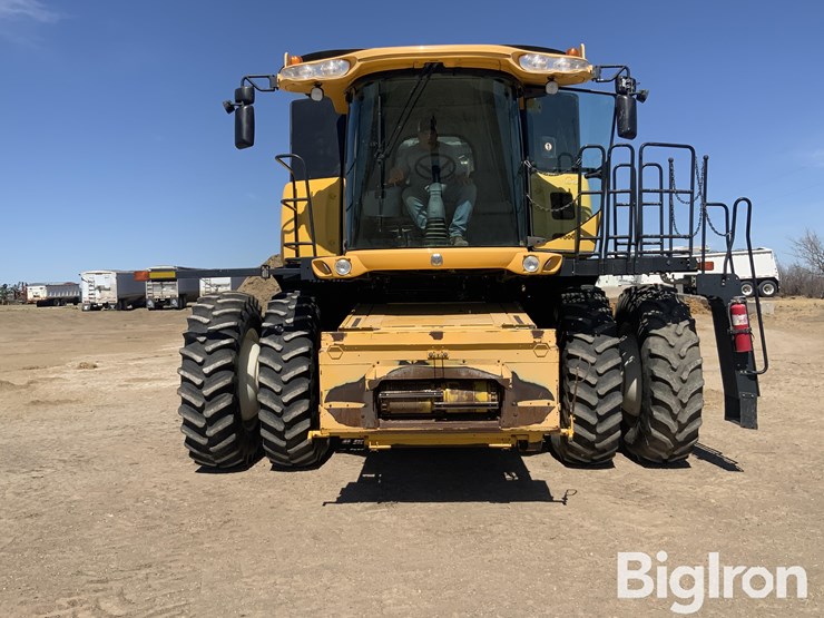 2008-new-holland-cr9060-image-2