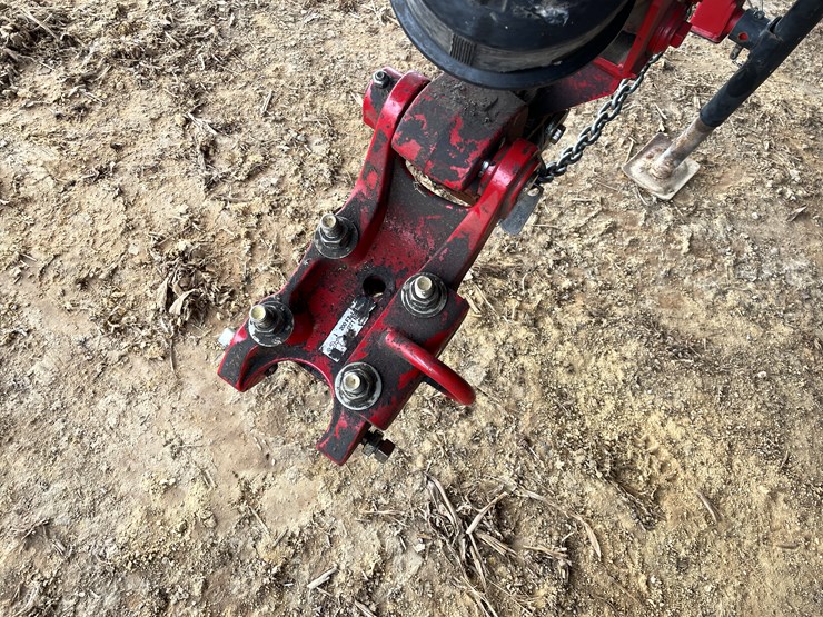 2015-new-holland-313-image-11