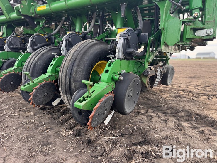 2014-john-deere-1790-ccs-image-17