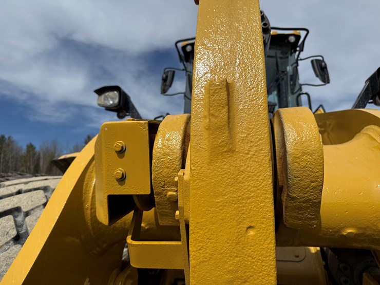 caterpillar-972-image-17