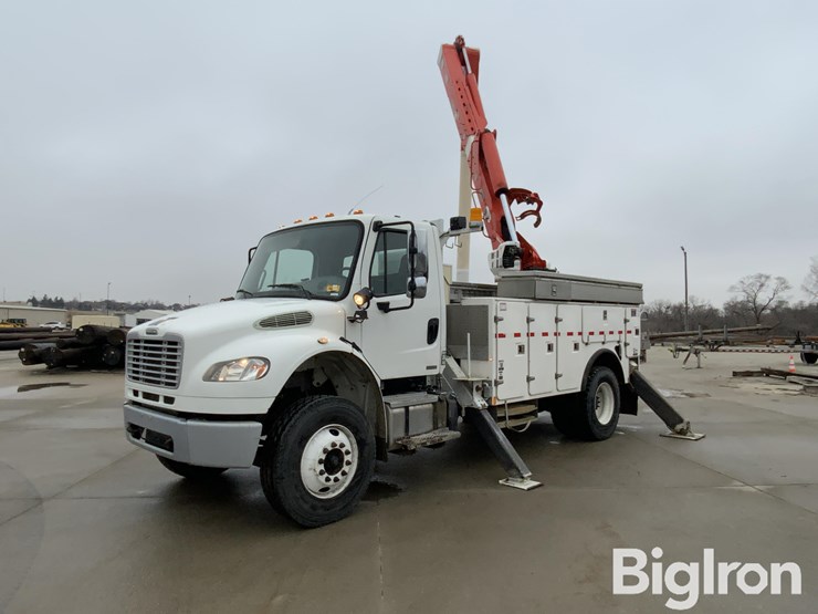 2012-freightliner-m2-106-image-1