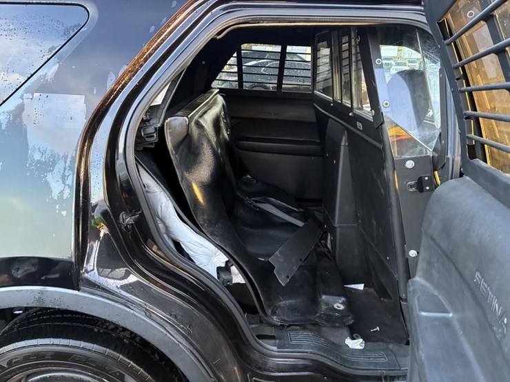 2019-ford-explorer-image-9