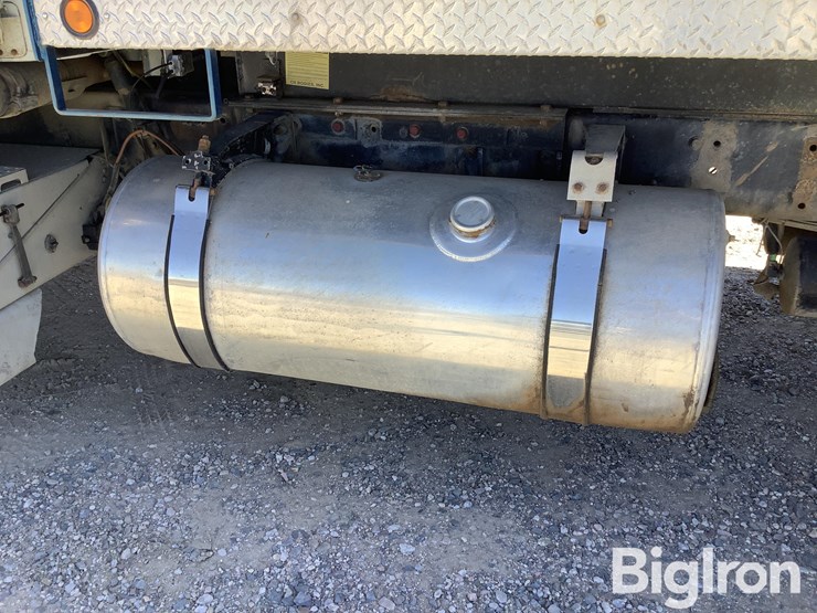 2001-caterpillar-15-image-16