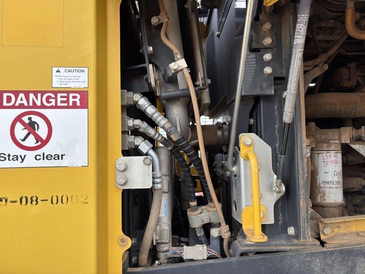 komatsu-wa380-8-image-57