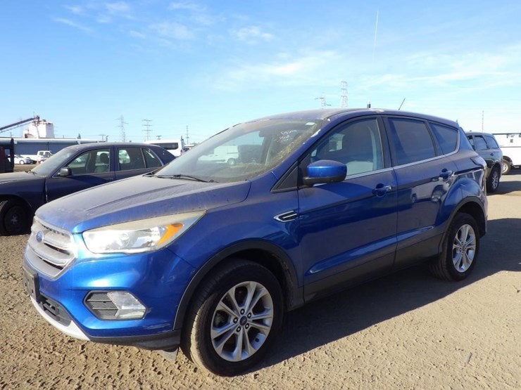 2017-ford-escape-image-1