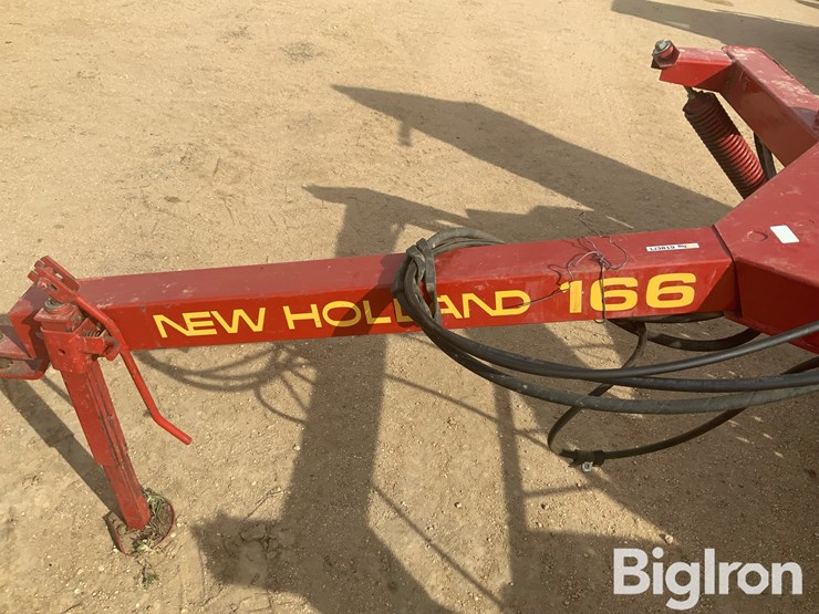 new-holland-166-image-14