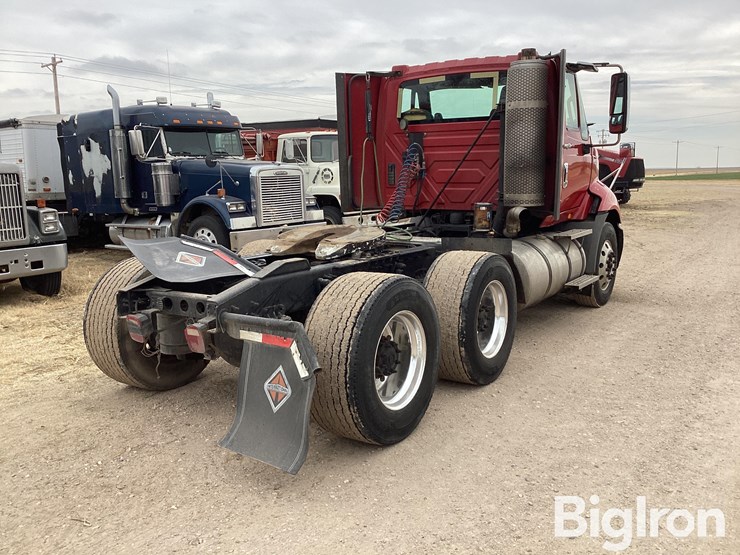 2012-international-prostar-image-5