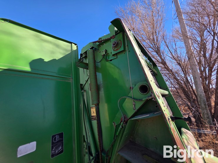 john-deere-530-image-15