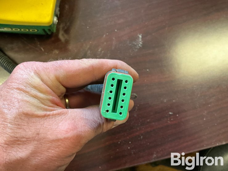 2021-john-deere-6000-image-9