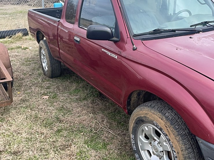 1995-toyota-tacoma-image-10