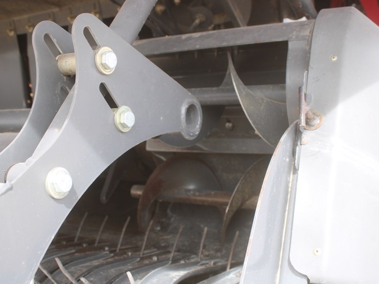 2010-agco-2170-image-25