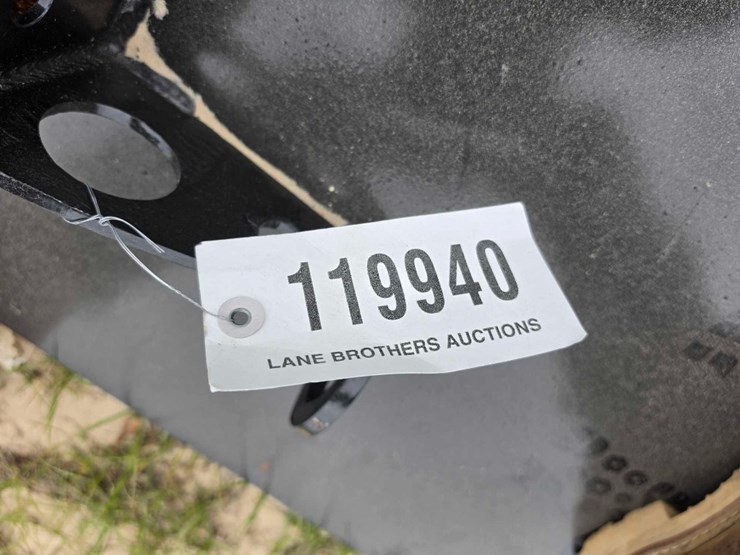 119---skid-steer-receiver-hitch-image-5