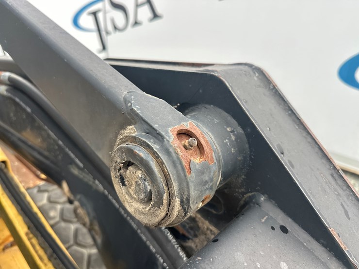 new-holland-lx885-image-15