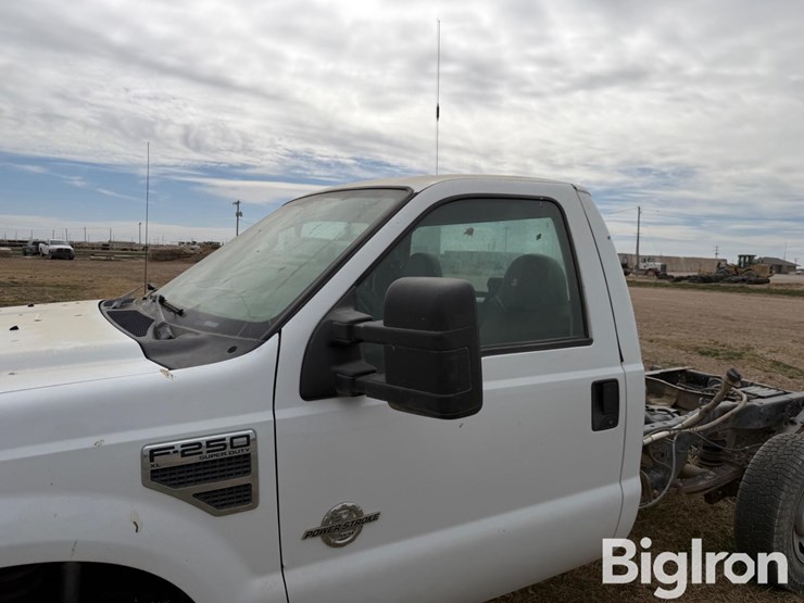 2009-ford-f250-image-12