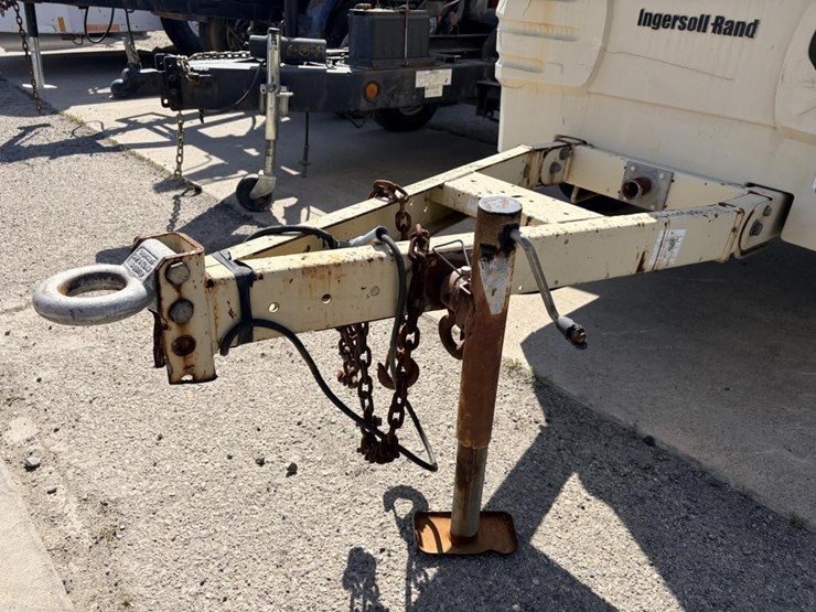 2008-john-deere-2-image-6