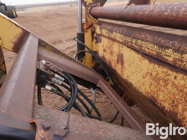 1976-international-1086-image-14