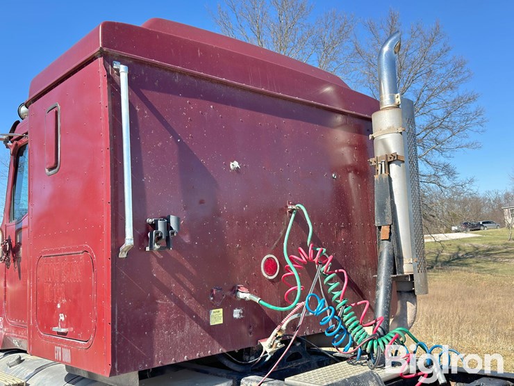 2004-international-9900i-image-18