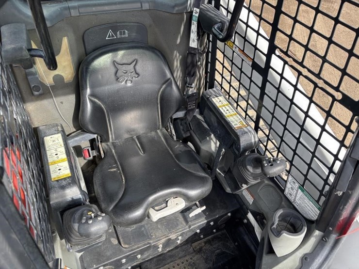 2017-bobcat-t650-image-21