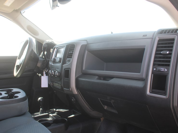 2015-dodge-3500-image-65