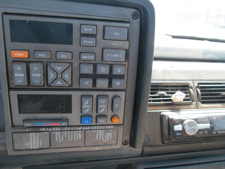 1994-chevrolet-1500-image-32