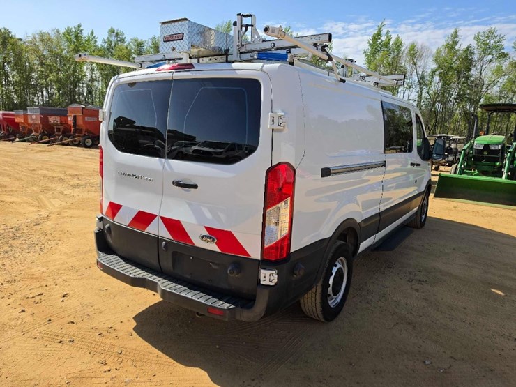 2019-ford-f350-image-3