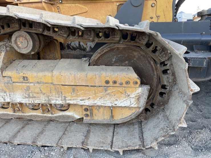 2013-deere-700k-lgp-image-19