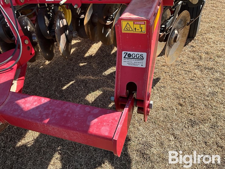 2011-sunflower-1435-image-15