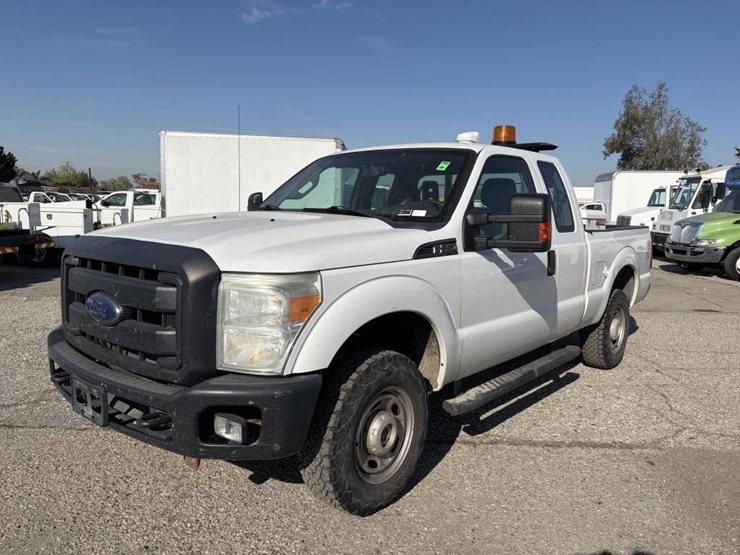 2015-ford-f250-sd-image-1